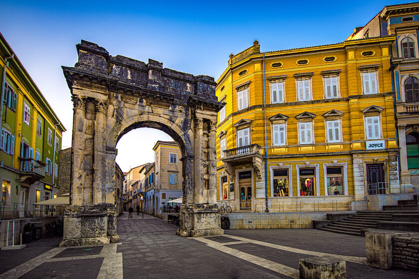 Sergius Triumphbogen der Stadt Pula, in Istrien, Kroatien
