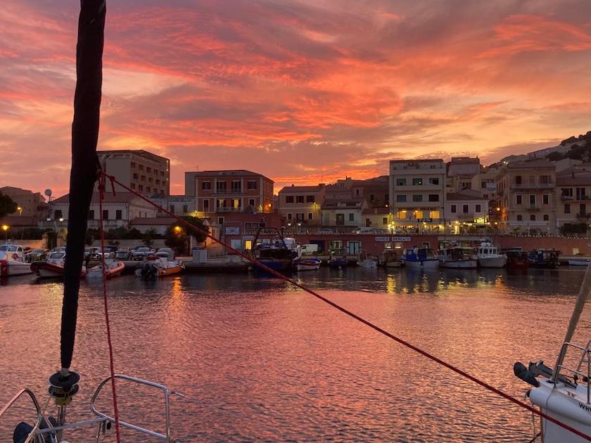 coucher de soleil sur la Maddalena