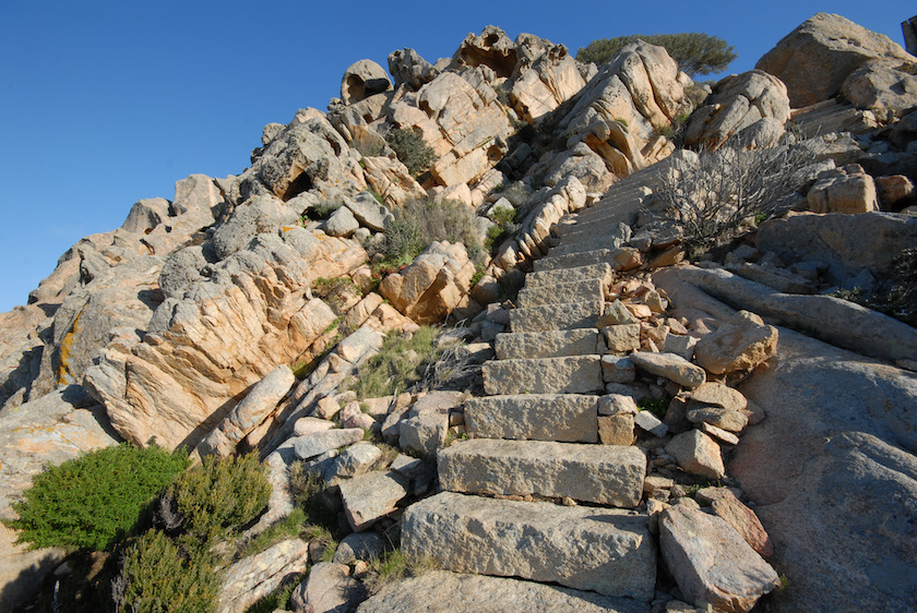 scale in marmo sul monte Telajone