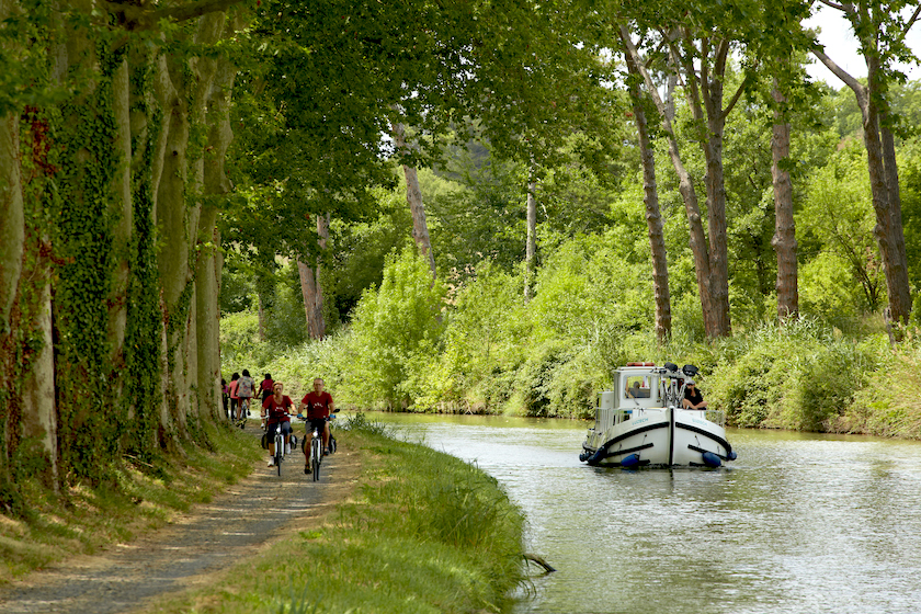Scpprire il Canal du Midi a bordo di una houseboat