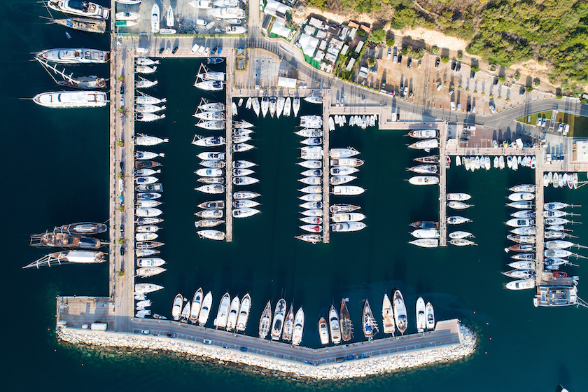 vue aérienne de la marina de Portisco