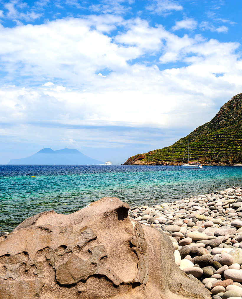 plage a Filicudi